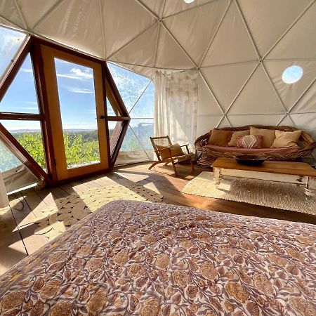 Golden Domes Hotel Cootharaba Bagian luar foto